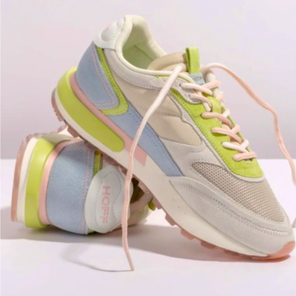 HOFF Sonora Sneakers in Grey size 6.5